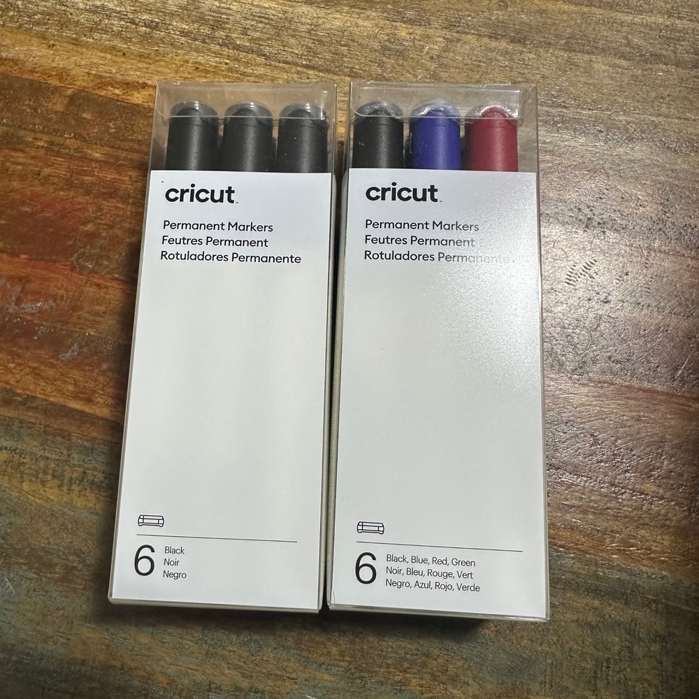 Cricut Permanent Markers 12 Count Bundle Black and Multi-Color 2008877‎ 2008878